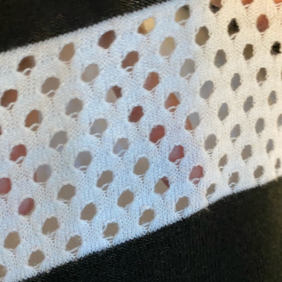 MK B&W stripe knit top with sillier accent - Picture 3 of 5